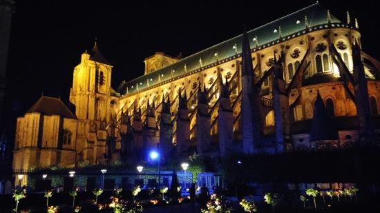La Casa D'Esteve Bourges Exteriör bild
